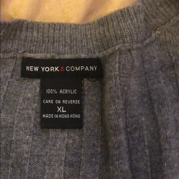 New York and Company gray sweater - Picture 4 of 5